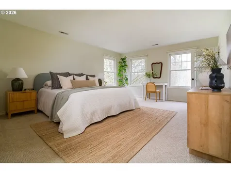 13276 Deerfield Court Lake Oswego OR 97035