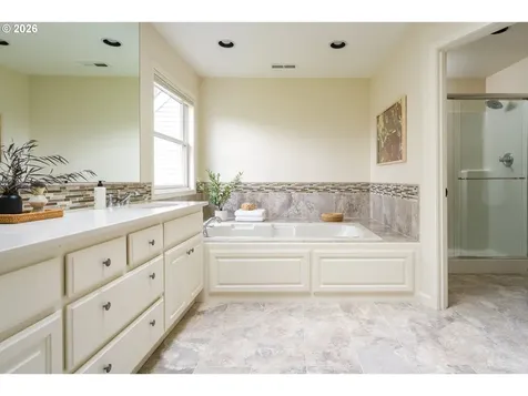 13276 Deerfield Court Lake Oswego OR 97035