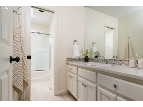 13276 Deerfield Court Lake Oswego OR 97035