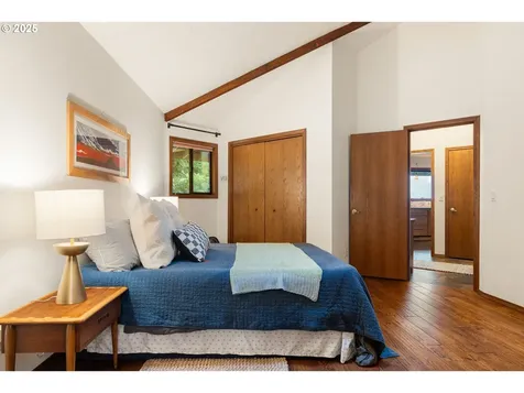 14162 SE Holgate Boulevard Portland OR 97236