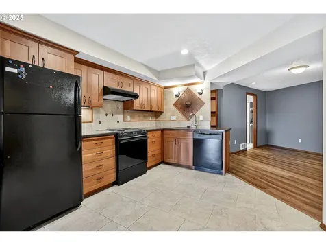 14162 SE Holgate Boulevard Portland OR 97236