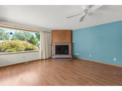 6106 SE Lexington Street Portland OR 97206