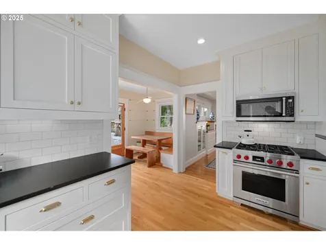 3163 NE Regents Drive Portland OR 97212