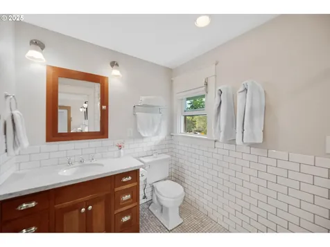 3163 NE Regents Drive Portland OR 97212