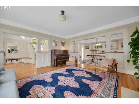 3163 NE Regents Drive Portland OR 97212