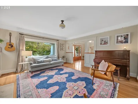 3163 NE Regents Drive Portland OR 97212