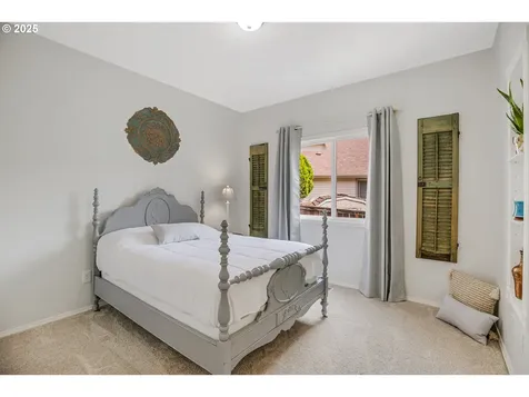 11942 SE Sunny Way Happy Valley OR 97086