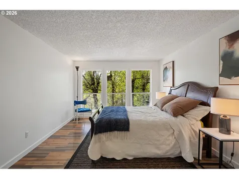 5817 SW Alfred Street Portland OR 97219