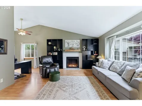 4468 Fuhrer Street NE Salem OR 97305