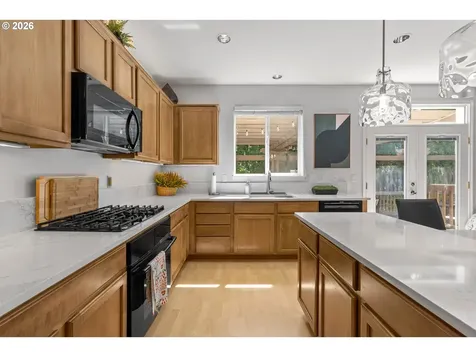 4952 SE Pioneer Lane Troutdale OR 97060