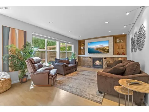 4952 SE Pioneer Lane Troutdale OR 97060
