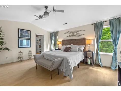 4952 SE Pioneer Lane Troutdale OR 97060