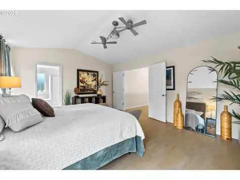 4952 SE Pioneer Lane Troutdale OR 97060