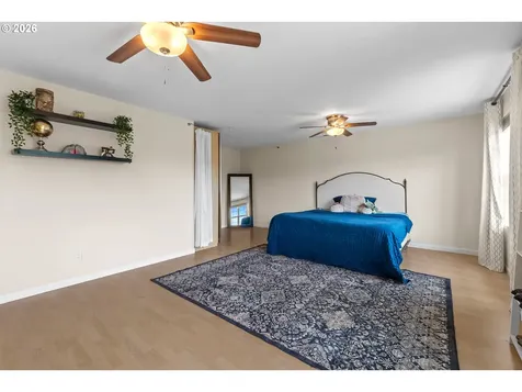 4952 SE Pioneer Lane Troutdale OR 97060
