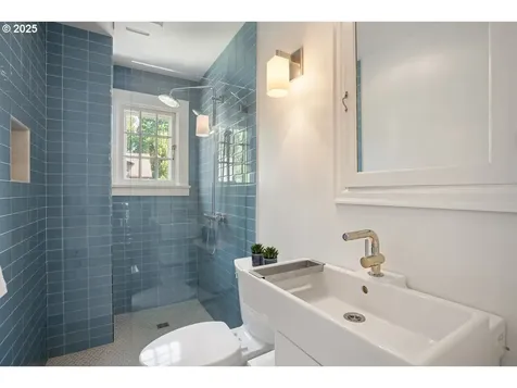 1314 SE 55th Avenue Portland OR 97215