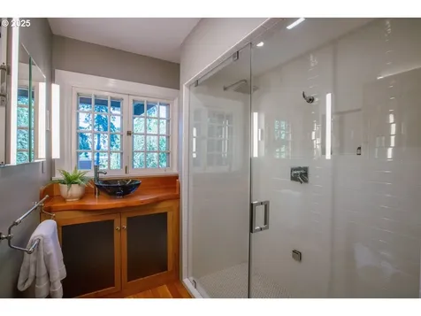 1314 SE 55th Avenue Portland OR 97215