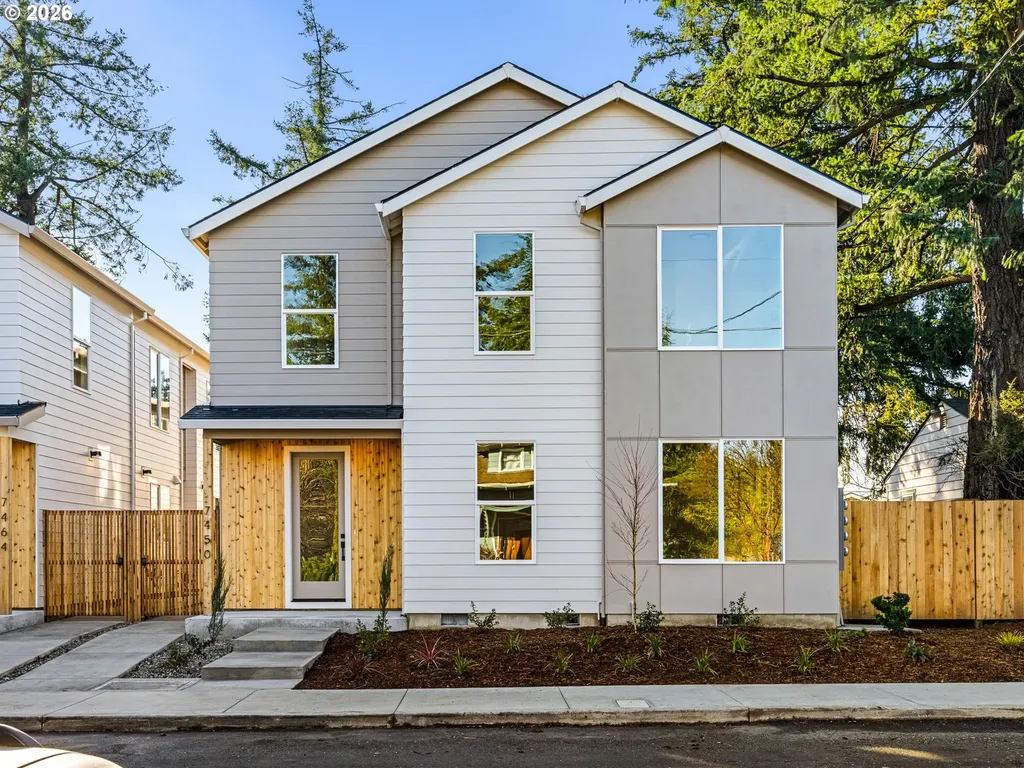7456 SE Tolman Street Portland OR 97206