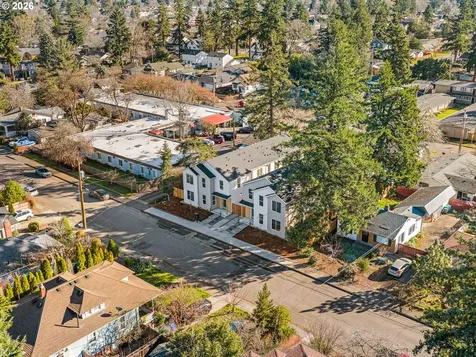 7456 SE Tolman Street Portland OR 97206