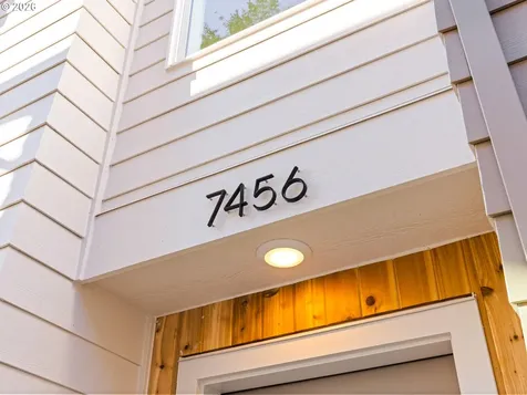 7456 SE Tolman Street Portland OR 97206