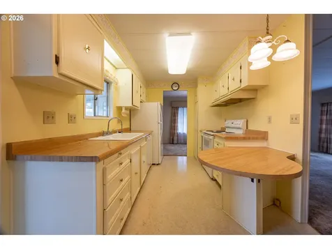 172 W Kristen Court Roseburg OR 97471