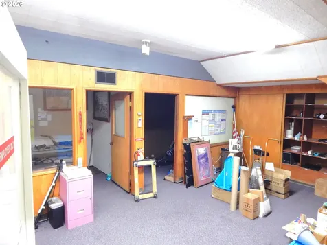 629 635 SE Stephens Street Roseburg OR 97470