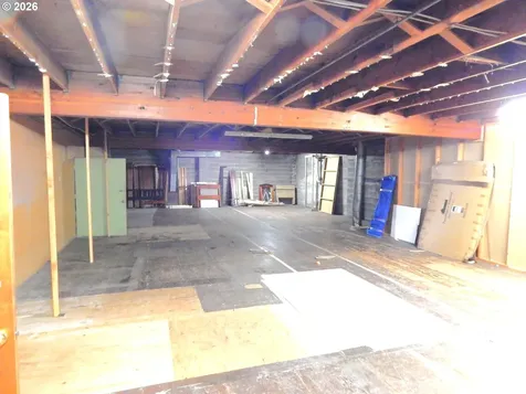 629 635 SE Stephens Street Roseburg OR 97470