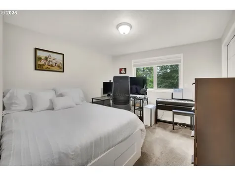 2002 Kimberly Drive Eugene OR 97405