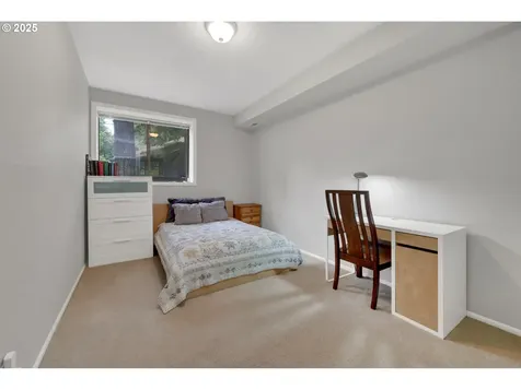 2002 Kimberly Drive Eugene OR 97405