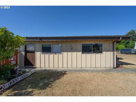 338 S Wasson Street Coos Bay OR 97420
