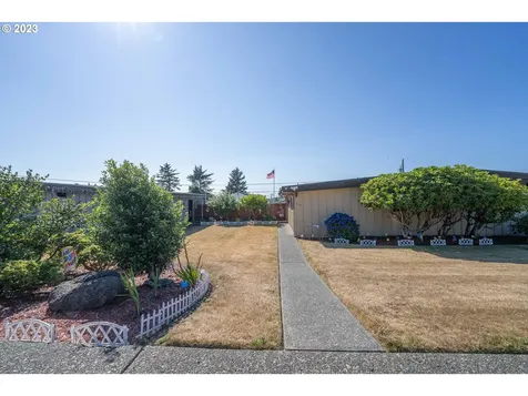 338 S Wasson Street Coos Bay OR 97420