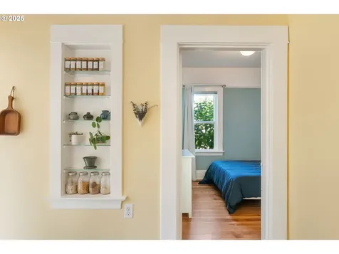 3722 SE Salmon Street Portland OR 97214