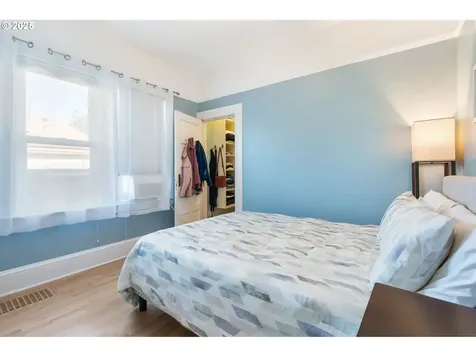 3722 SE Salmon Street Portland OR 97214