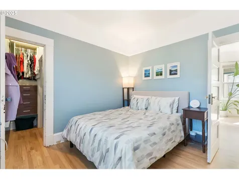 3722 SE Salmon Street Portland OR 97214