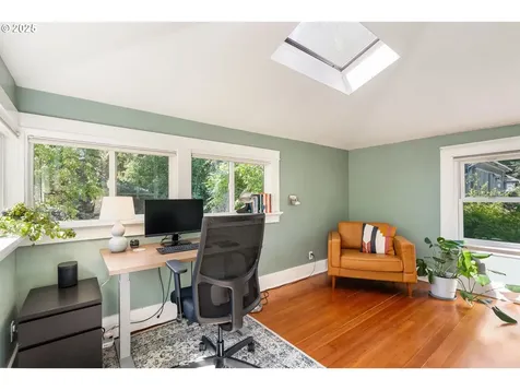 3722 SE Salmon Street Portland OR 97214