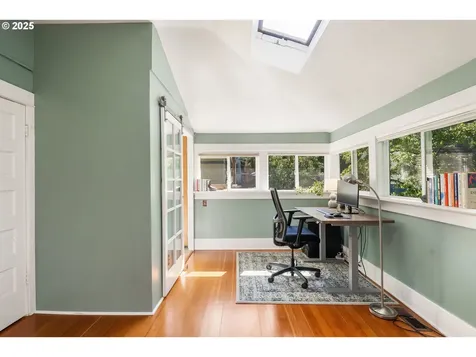 3722 SE Salmon Street Portland OR 97214