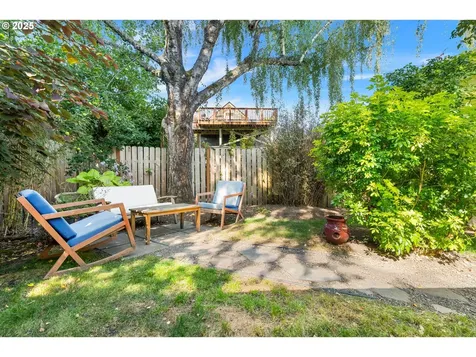 3722 SE Salmon Street Portland OR 97214