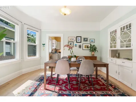 3722 SE Salmon Street Portland OR 97214