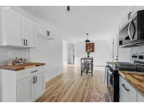 8732 N Tyndall Avenue Portland OR 97217
