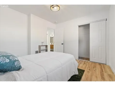 8732 N Tyndall Avenue Portland OR 97217