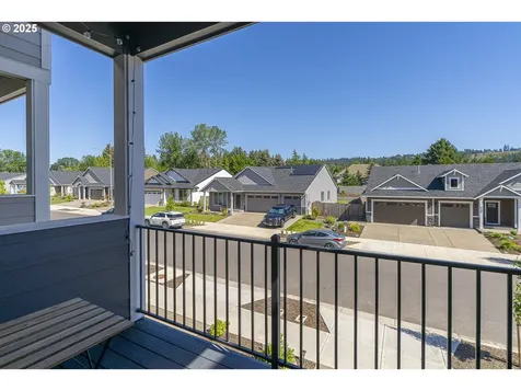 4258 E Willakenzie Street Newberg OR 97132