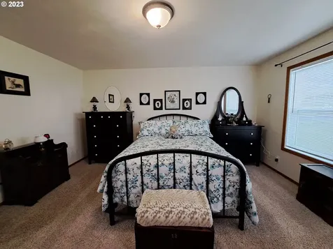 1254 Ostrander Lane Cottage Grove OR 97424