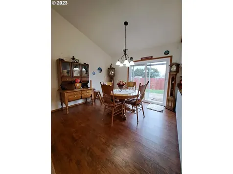 1254 Ostrander Lane Cottage Grove OR 97424