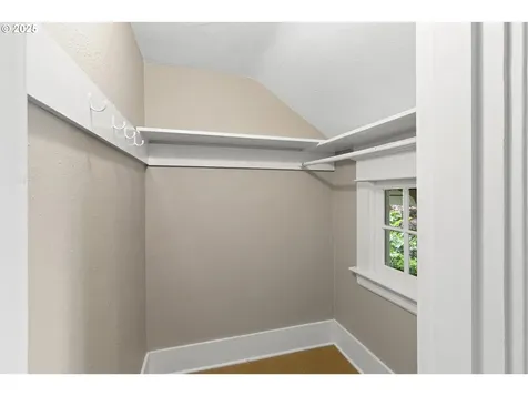 2518 NE 24th Avenue Portland OR 97212