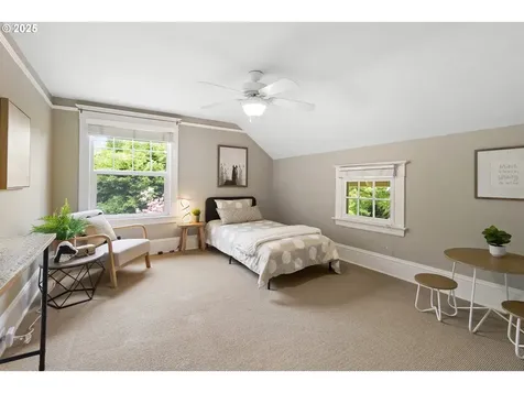 2518 NE 24th Avenue Portland OR 97212