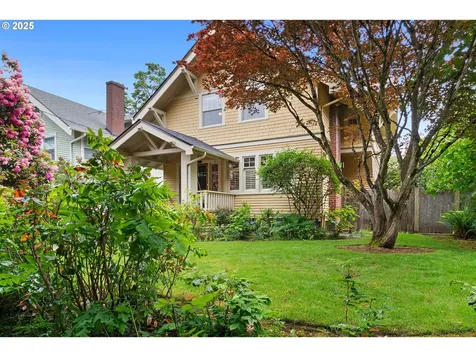 2518 NE 24th Avenue Portland OR 97212