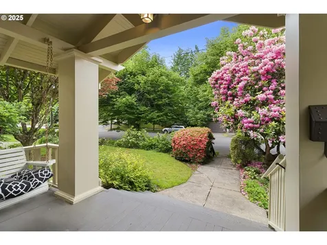 2518 NE 24th Avenue Portland OR 97212
