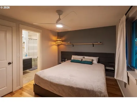 5527 NE 13th Avenue Portland OR 97211
