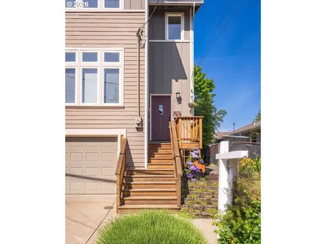 5527 NE 13th Avenue Portland OR 97211