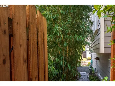 5527 NE 13th Avenue Portland OR 97211