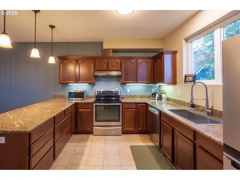 5527 NE 13th Avenue Portland OR 97211